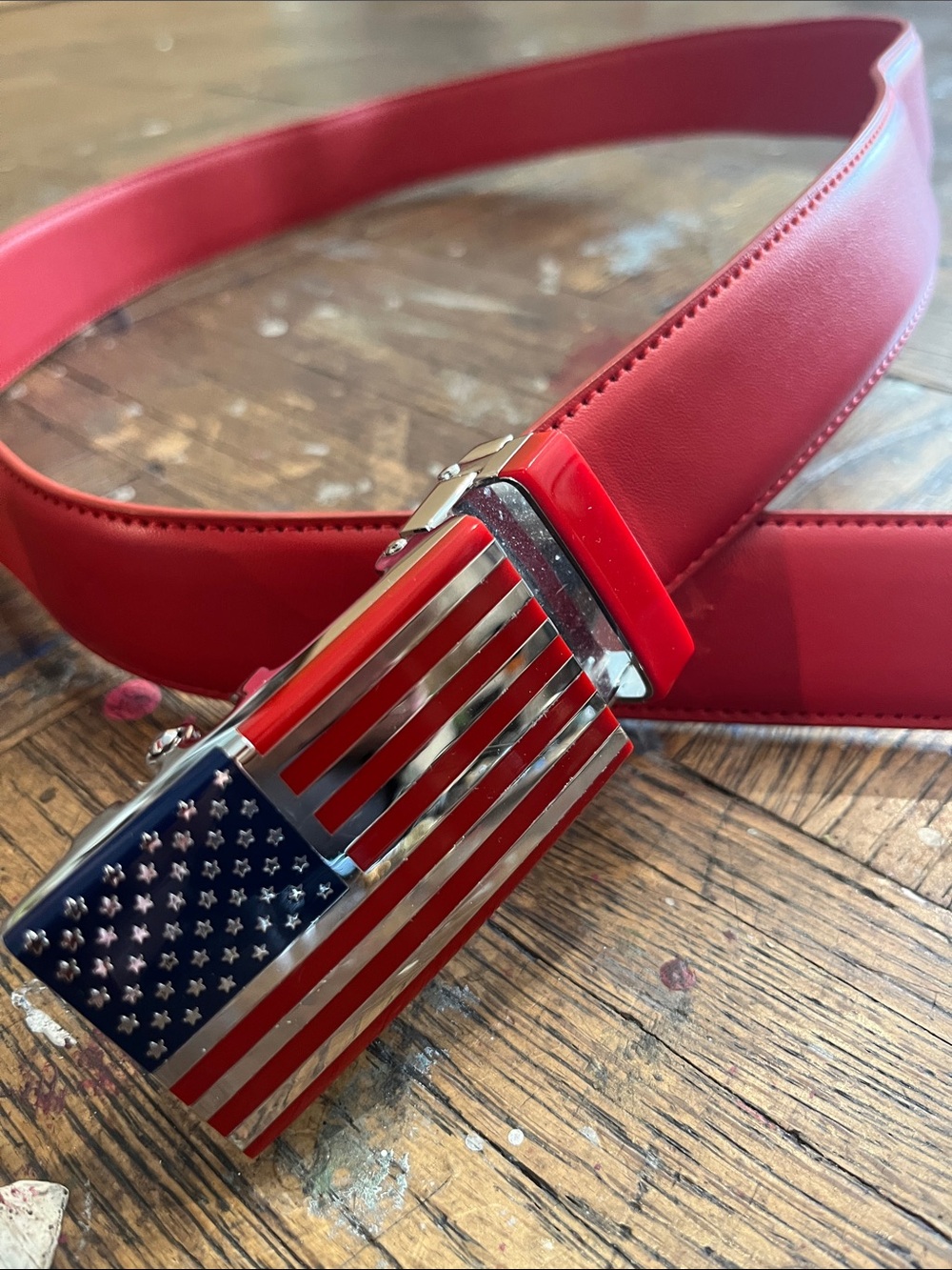 FALARI Red Leather Belt with American Flag Buckle XL 42-44 never worn/ new